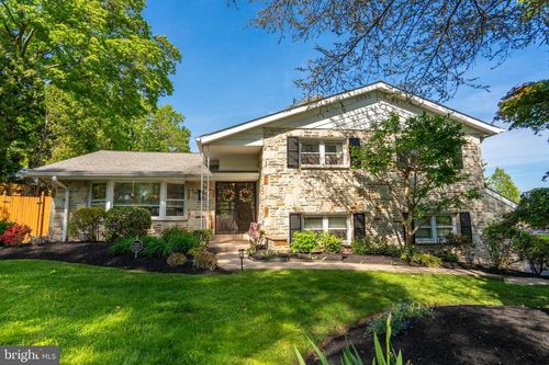 1228 Lois Rd, Ambler, PA, 19002-1511 | Card Image