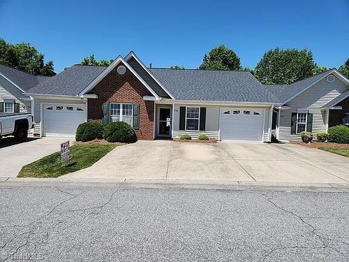 716 Wynbrook Square Ln, Winston Salem, NC, 27103-8004 | Card Image