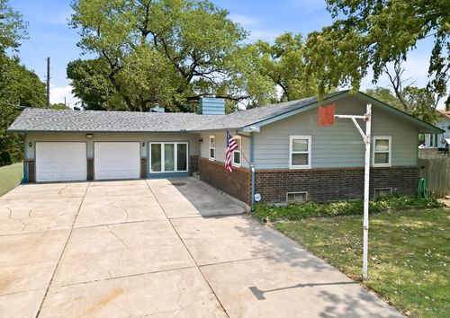 6760 N Tarrytown St, Park City, KS, 67219-1530 | Card Image