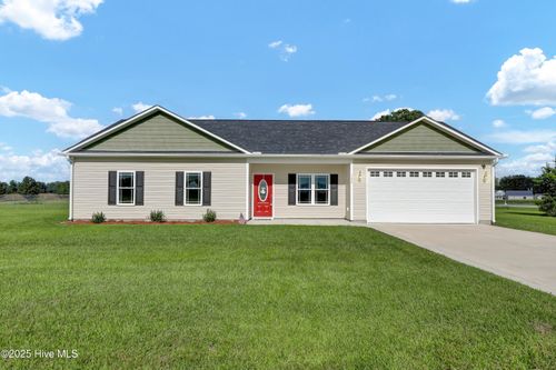 122 Watering Pond Rd, Pink Hill, NC, 28572-7016 | Card Image