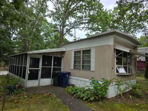 33 Long Dr, North Windham, CT, 06256-1353 | Card Image