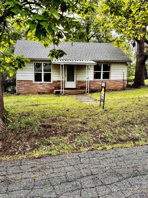 324 North St, Carbondale, KS, 66414-9690 | Card Image