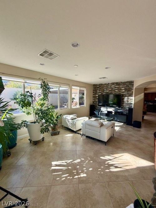 8935 Gagnier Blvd, Las Vegas, NV, 89113-4409 | Card Image