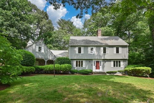 18 Strawberry Hill Ln, Danvers, MA, 01923 | Card Image