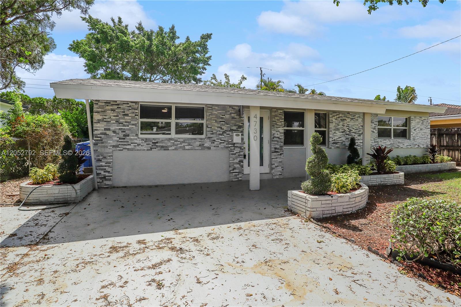 Residential in Oakland Park 2