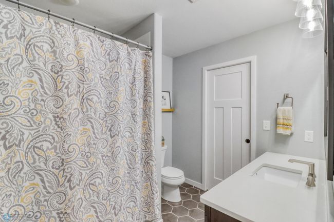 Bathroom1_2.JPG | Image 26