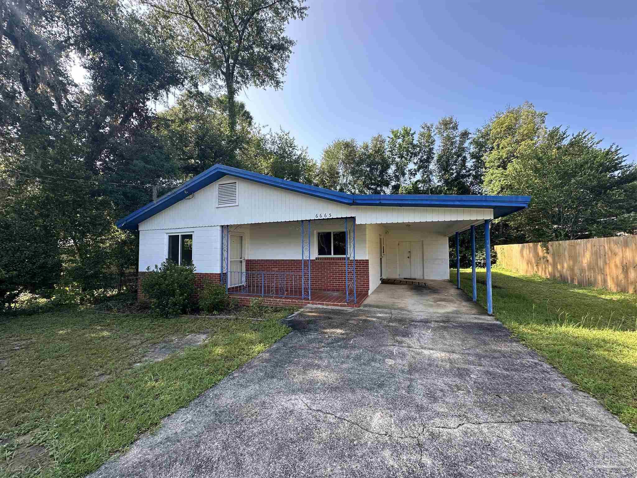Hunt St, Milton, FL 32570