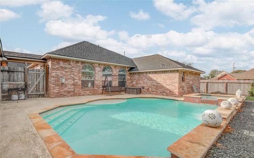 2151 Navajo Pass, League City, TX, 77573-4663 | Card Image