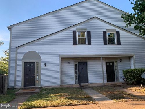 13-7575 Belle Grae Dr, MANASSAS, VA, 20109-6416 | Card Image