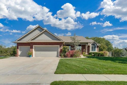 8022 W Palmetto St, Wichita, KS, 67205-5210 | Card Image