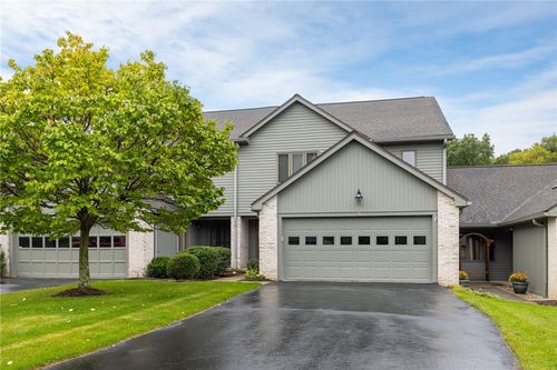 3 Woodbury Way, Fairport, NY, 14450-2475 | Card Image