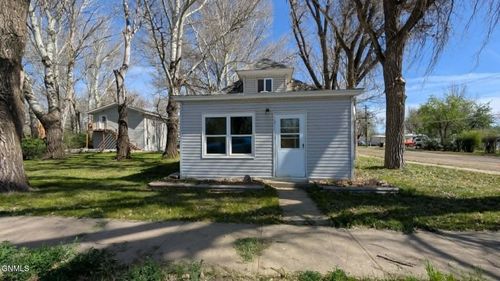 203 Nolan Ave W, Wibaux, MT, 59353-9069 | Card Image