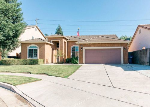 1983 Malvasia Ct, Tulare, CA, 93274-6299 | Card Image