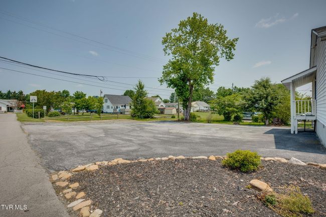1941 Euclid Ave, Home with 0 bedrooms, 0 bathrooms and 10 parking in Bristol VA | Image 34