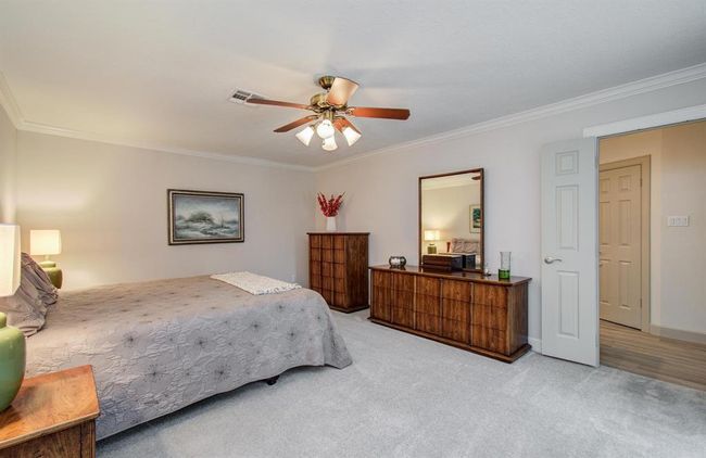The neutral color pallet continues in here, providing a serene environment. | Image 21
