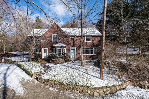445 Glen Rd, Weston, MA, 02493-1417 | Card Image