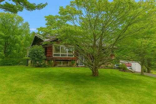 20 Overhill Rd, Stormville, NY, 12582-5406 | Card Image