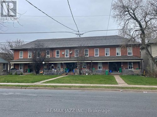 210-220 Perry St, Peterborough, ON, K9J2J2 | Card Image