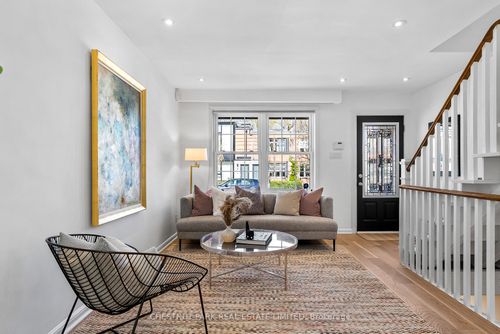 45 Summerhill Gdns, Toronto, ON, M4T1B3 | Card Image