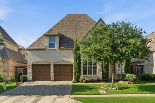 645 Clearwater Dr, Irving, TX, 75039-3651 | Card Image