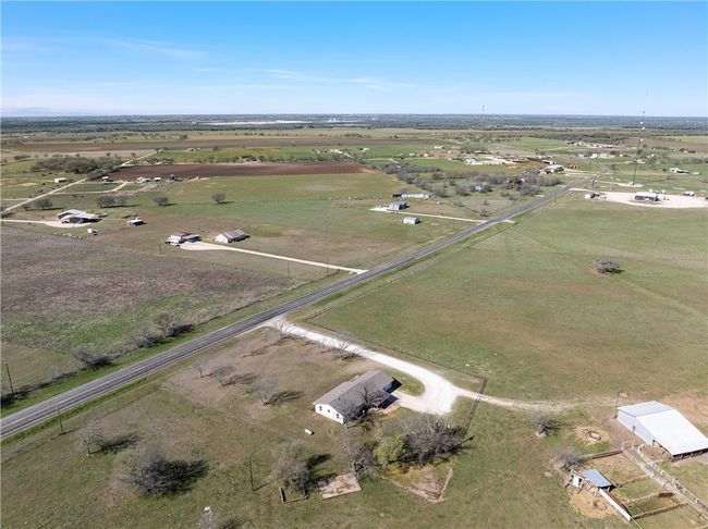 5132 Cedar Rock Pkwy, House other with 3 bedrooms, 2 bathrooms and 2 parking in Crawford TX | Image 37