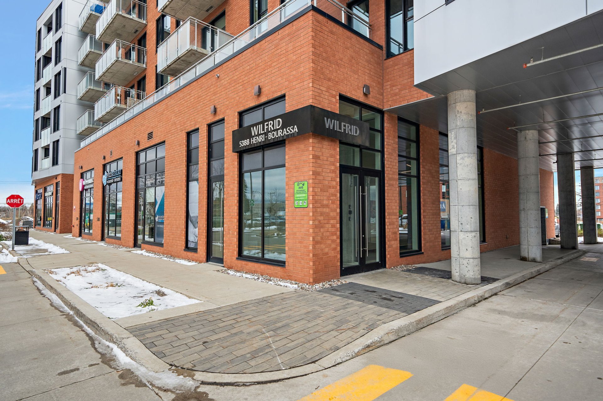 Residential in Montréal (Saint-Laurent) 3