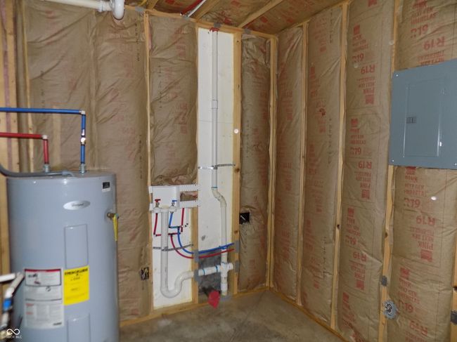 Utility Room/Laundry on Main | Image 8