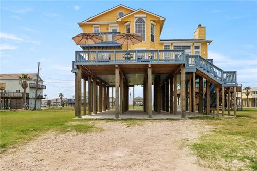 13213 Gulf Beach Dr, Freeport, TX, 77541-7946 | Card Image