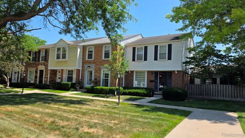 21150 Beaconsfield St, Saint Clair Shores, MI, 48080-1654 | Card Image