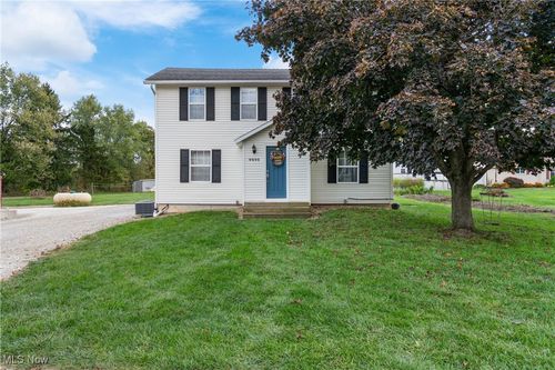 4040 Grant Ave Nw, North Lawrence, OH, 44666-9321 | Card Image