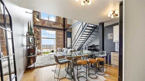 1103-1122 Jackson St, Dallas, TX, 75202-5233 | Card Image