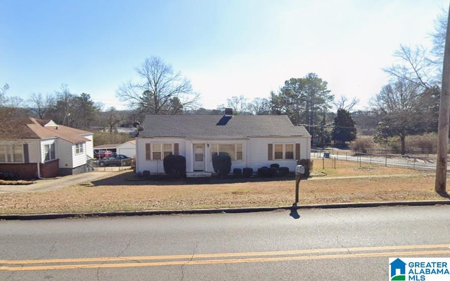 Residential in MIDFIELD