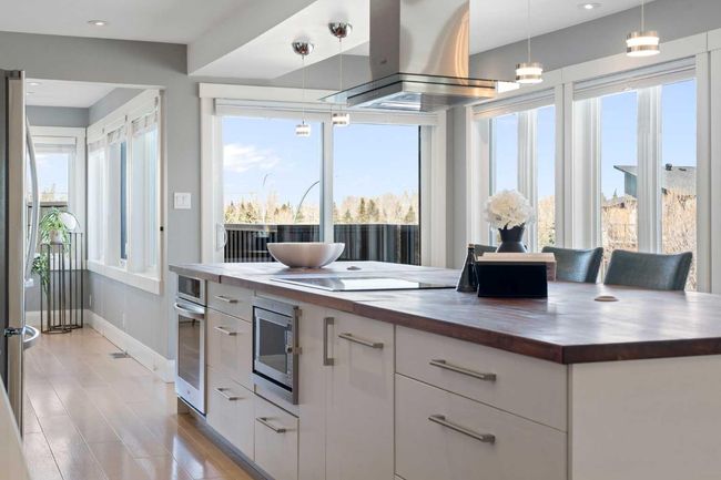 3004 13 Avenue Sw, House other with 5 bedrooms, 4 bathrooms and 5 parking in Calgary AB | Image 14