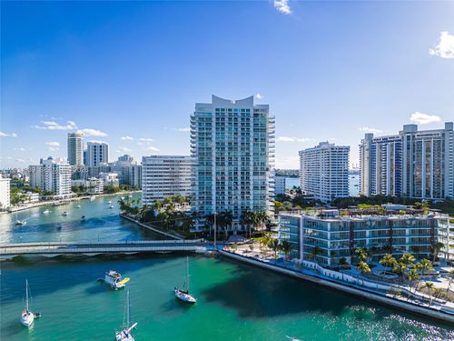 ph04-10 Venetian Way, Miami Beach, FL, 33139 | Card Image