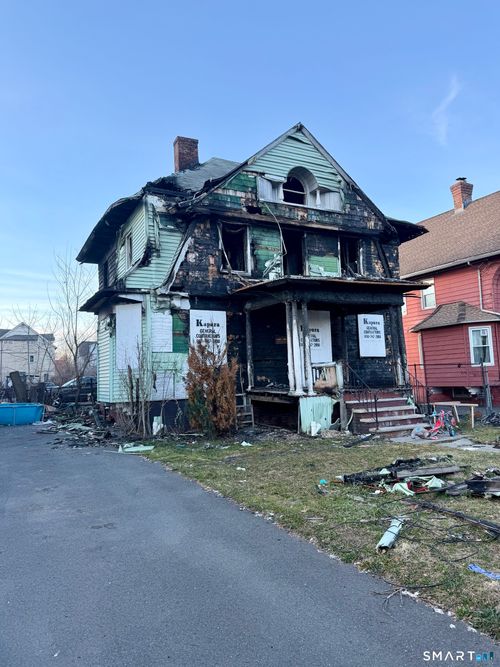 15 Shultas Pl, Hartford, CT, 06114-1343 | Card Image