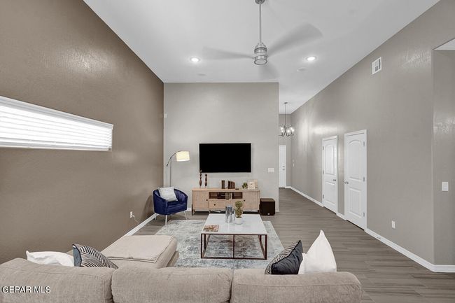 5212 La Entrada Circle-8 | Image 7
