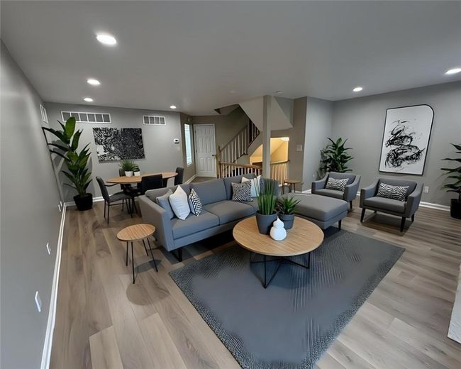 124 Hillvue Dr, Townhouse with 3 bedrooms, 3 bathrooms and 1 parking in Seven Fields PA | Image 8