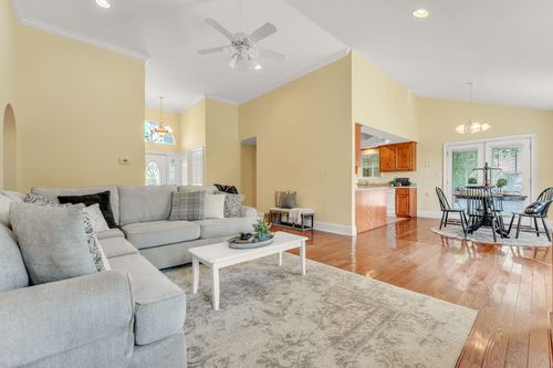 192 Clearview Cir Ne, Cleveland, TN, 37323-5795 | Card Image