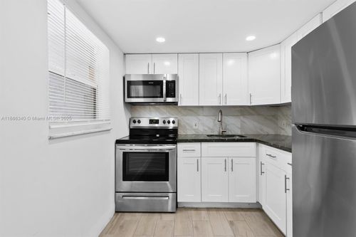 apt-2-1109 Ne 6th Ave, Fort Lauderdale, FL, 33304-2017 | Card Image