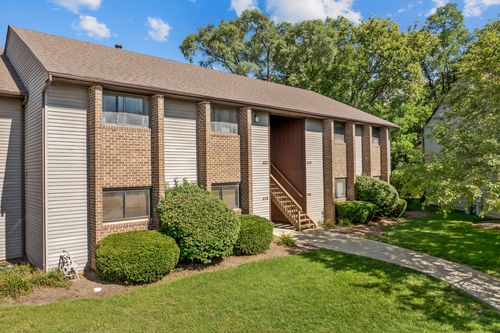 418-418 Heine Ave, Elgin, IL, 60123-3271 | Card Image