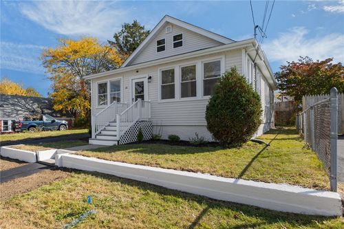 26 Doane St, Cranston, RI, 02910-2417 | Card Image