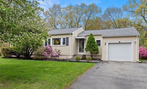 111 Locke Rd, Chelmsford, MA, 01824-1232 | Card Image