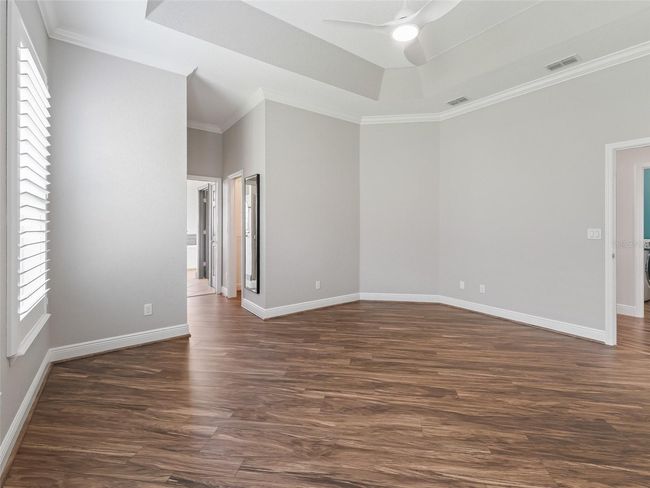 Primary suite w/Walk in closet & En suite | Image 40
