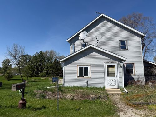 W7926 W 1st St, Watertown, WI, 53098-4249 | Card Image
