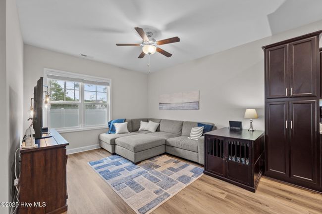 323 S Stingray Ln, Townhouse with 3 bedrooms, 3 bathrooms and 1 parking in Sneads Ferry NC | Image 9