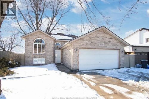 1855 Dominion Blvd, Windsor, ON, N9B3H8 | Card Image