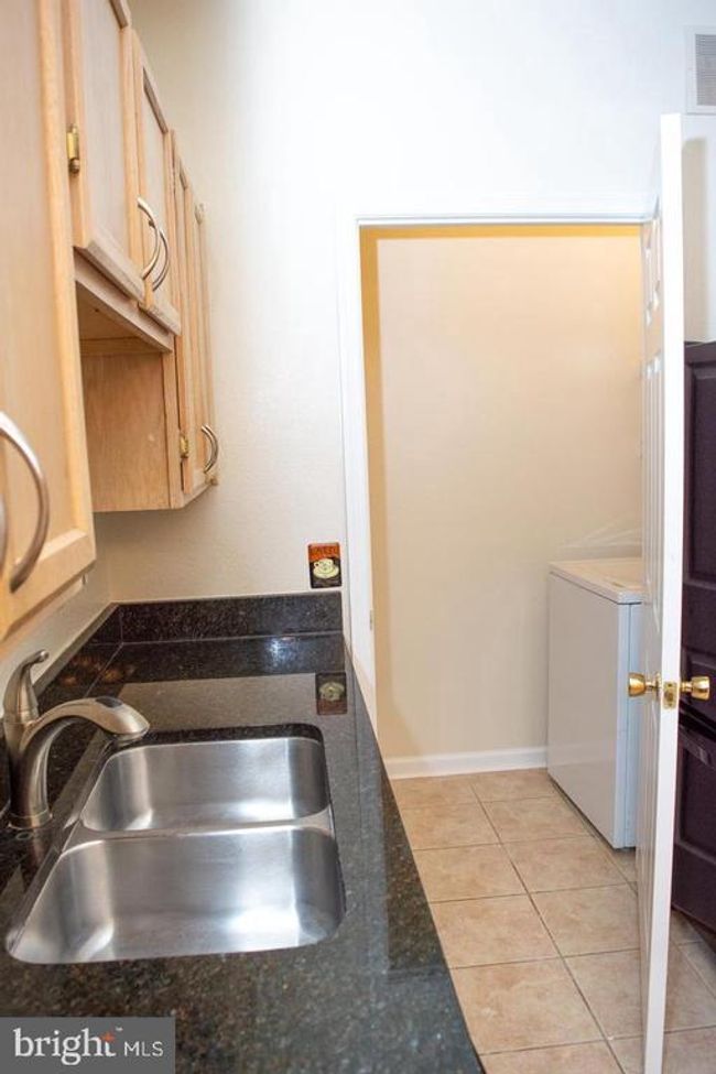 UNIT-3113 - 1591 Spring Gate Dr, Condo with 2 bedrooms, 2 bathrooms and null parking in MCLEAN VA | Image 21