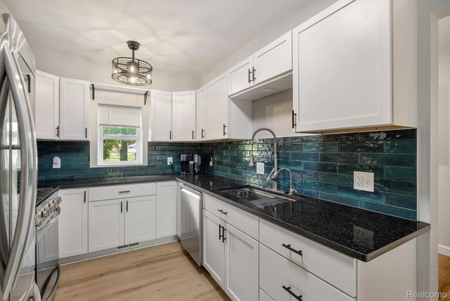 36195 Farmbrook Dr-9.jpg | Image 5