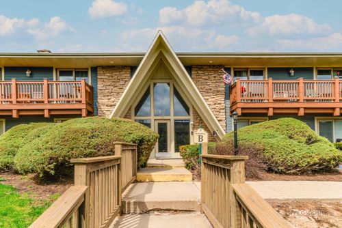 224-300 Opatrny Dr, Fox River Grove, IL, 60021-1171 | Card Image