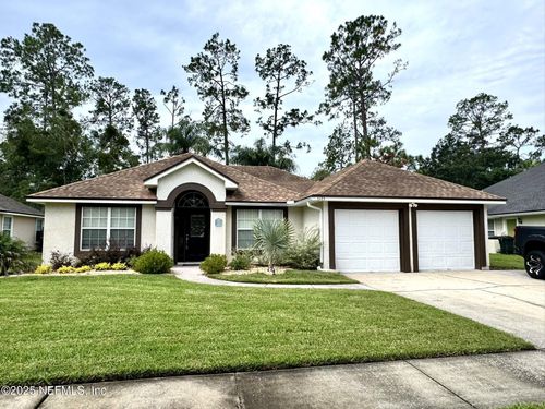 1672 Pinecrest Dr, FLEMING ISLAND, FL, 32003-8601 | Card Image
